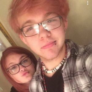 Meet your Posher, Hunter